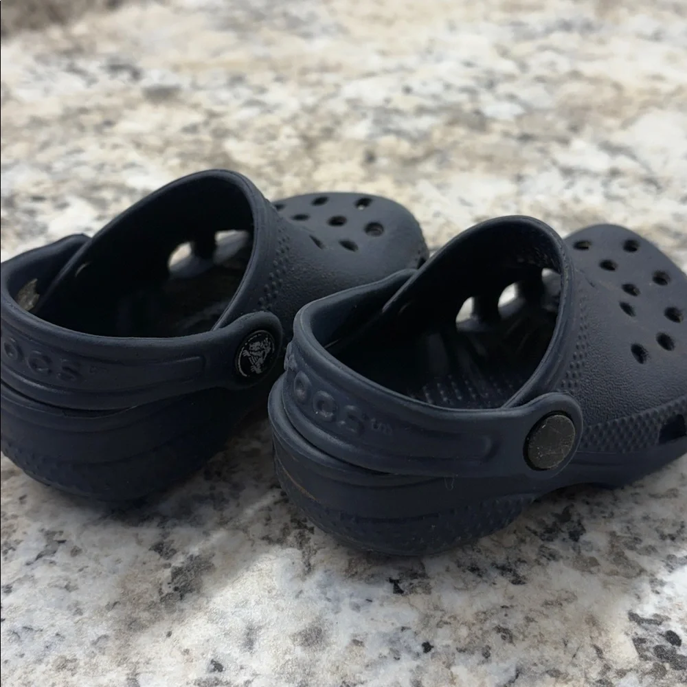 Infant Crocs - Picture 3 of 4